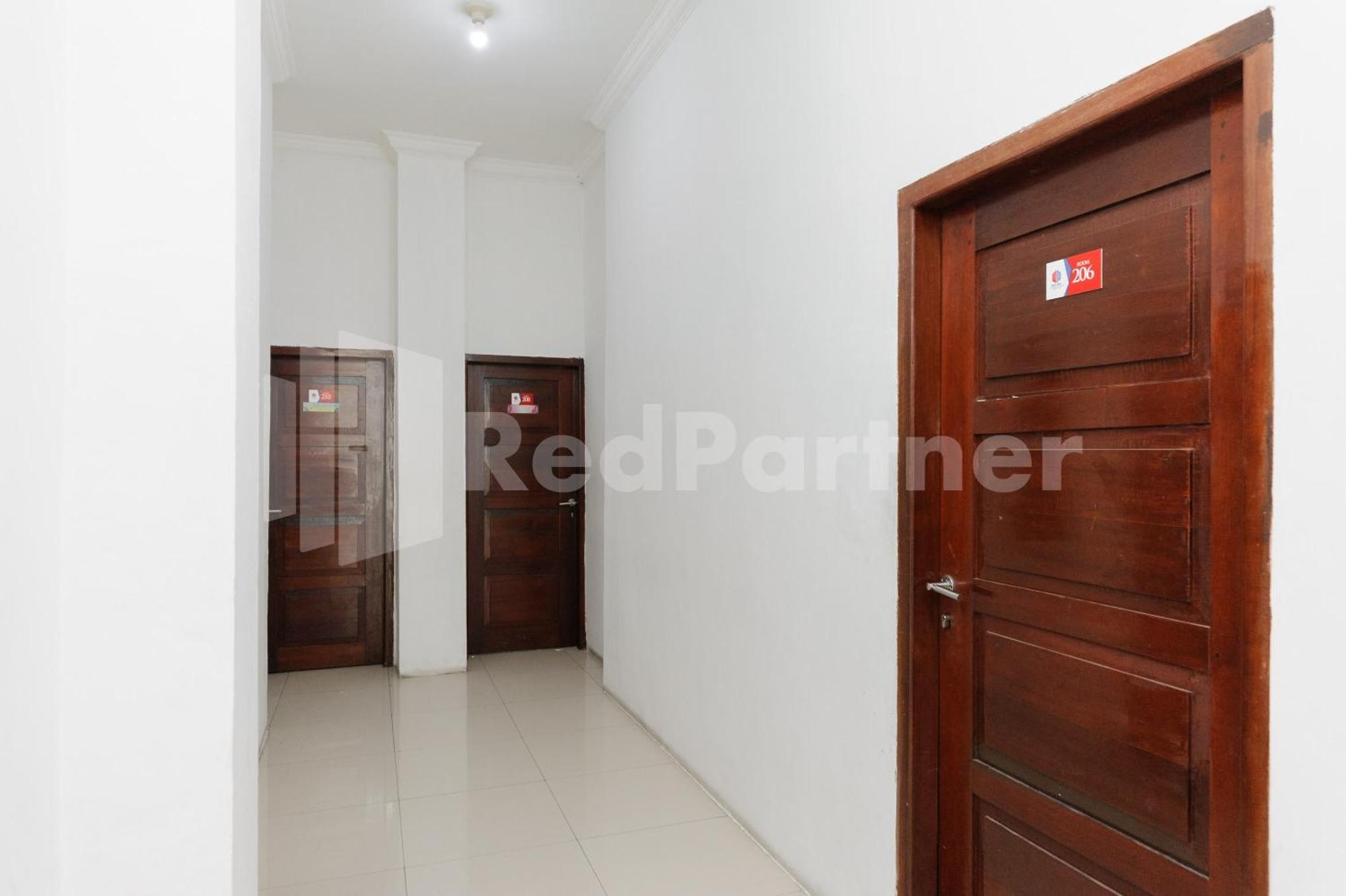 Reddoorz At Wisma Nabila Syariah Near Masjid Raya Baiturrahman Μπάντα Άτσεχ Εξωτερικό φωτογραφία